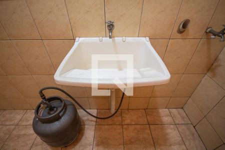 Casa à venda com 220m², 3 quartos e 4 vagas Casa à venda com 220m², 3 quartos e 4 vagasÁrea de Serviço