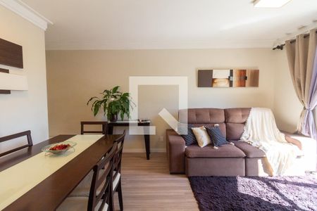 Sala de apartamento para alugar com 3 quartos, 69m² em Km 18, Osasco