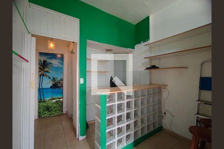 Cozinha de apartamento para alugar com 1 quarto, 15m² em Copacabana, Rio de Janeiro