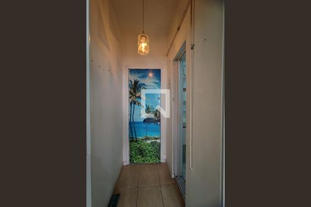 Banheiro social - hall de entrada de apartamento para alugar com 1 quarto, 15m² em Copacabana, Rio de Janeiro