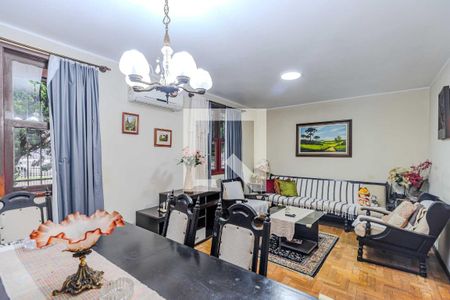 Sala de casa à venda com 3 quartos, 153m² em  Santo Antônio, Porto Alegre