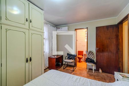 Quarto 1 de casa à venda com 3 quartos, 153m² em  Santo Antônio, Porto Alegre