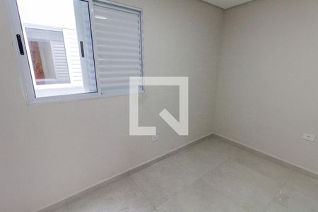 Quarto 1 de casa para alugar com 2 quartos, 47m² em Vila Nhocune, São Paulo