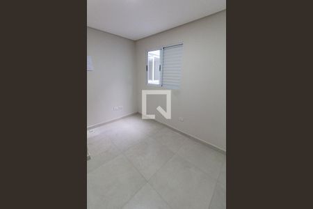 Quarto 1 de casa para alugar com 2 quartos, 47m² em Vila Nhocune, São Paulo