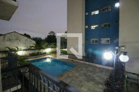 Sala / Varanda de apartamento à venda com 2 quartos, 60m² em Vila Carmosina, São Paulo