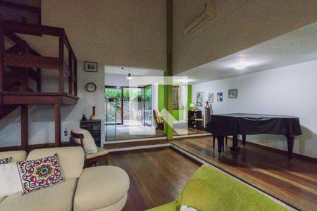 Sala de casa à venda com 6 quartos, 600m² em Anil, Rio de Janeiro