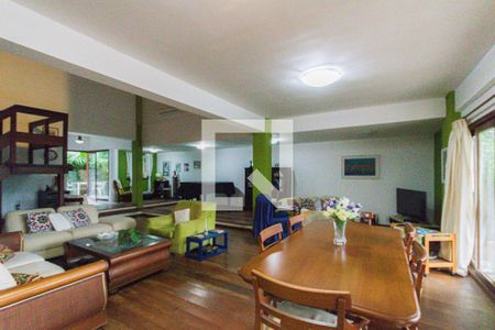 Sala de casa à venda com 6 quartos, 600m² em Anil, Rio de Janeiro