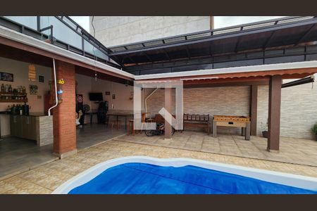 Casa à venda com 420m², 4 quartos e 10 vagas Casa à venda com 420m², 4 quartos e 10 vagasÁrea comum