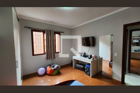 Casa à venda com 420m², 4 quartos e 10 vagas Casa à venda com 420m², 4 quartos e 10 vagasQuarto