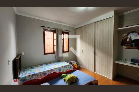 Casa à venda com 420m², 4 quartos e 10 vagas Casa à venda com 420m², 4 quartos e 10 vagasQuarto