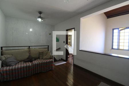 Sala de TV de casa de condomínio à venda com 3 quartos, 330m² em Pechincha, Rio de Janeiro