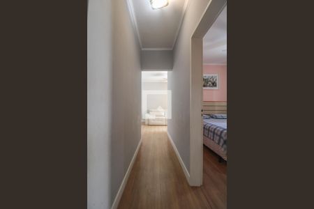 Corredor  de apartamento para alugar com 2 quartos, 70m² em Jardim Chapadão, Campinas