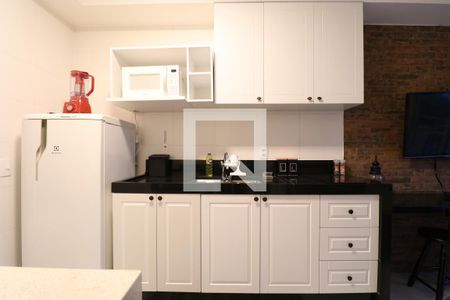 Cozinha de apartamento para alugar com 1 quarto, 35m² em Vila Romana, São Paulo