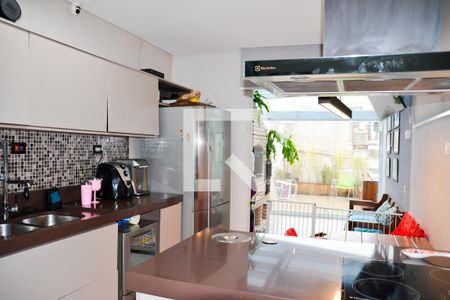 Apartamento à venda com 184m², 2 quartos e 2 vagas Apartamento à venda com 184m², 2 quartos e 2 vagasCozinha