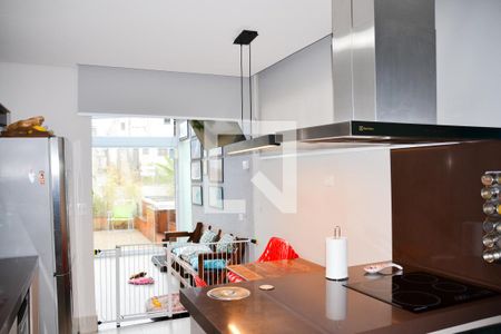 Apartamento à venda com 184m², 2 quartos e 2 vagas Apartamento à venda com 184m², 2 quartos e 2 vagasCozinha