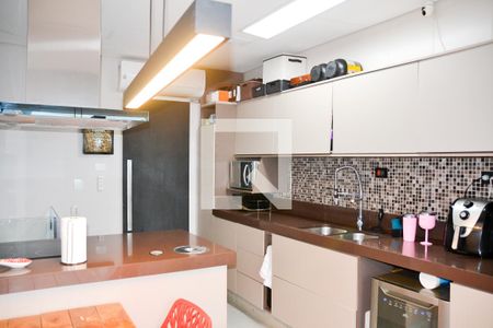 Apartamento à venda com 184m², 2 quartos e 2 vagas Apartamento à venda com 184m², 2 quartos e 2 vagasCozinha