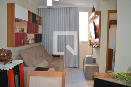 Sala de apartamento à venda com 2 quartos, 48m² em Cabral, Contagem