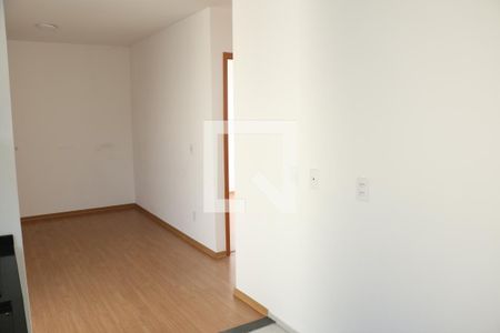 Sala  de apartamento para alugar com 2 quartos, 42m² em Jardim Alvorada, Nova Iguaçu