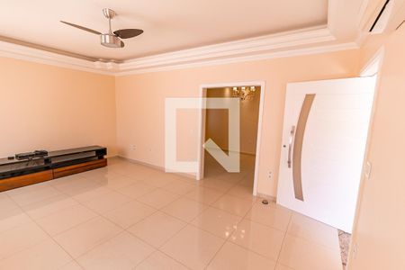 Sala de casa para alugar com 5 quartos, 224m² em Vila Homero, Indaiatuba