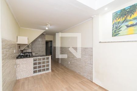 Sala de casa para alugar com 3 quartos, 84m² em Olaria, Rio de Janeiro