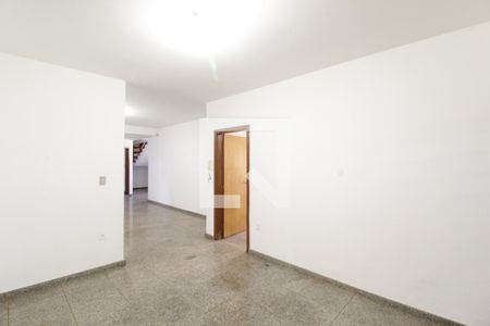 Sala 2 de casa para alugar com 5 quartos, 250m² em Vigilato Pereira, Uberlândia