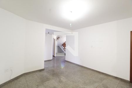 Sala 1 de casa para alugar com 5 quartos, 250m² em Vigilato Pereira, Uberlândia