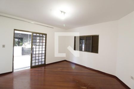 Sala 3 de casa para alugar com 5 quartos, 250m² em Vigilato Pereira, Uberlândia