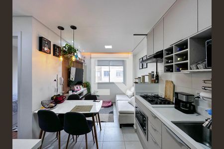 Cozinha de apartamento à venda com 2 quartos, 33m² em Vila Socorro, São Paulo