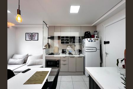 Cozinha de apartamento à venda com 2 quartos, 33m² em Vila Socorro, São Paulo