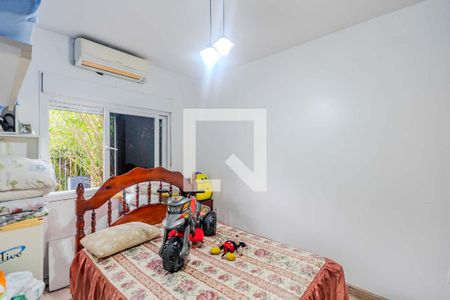 Quarto 1 de casa à venda com 5 quartos, 230m² em Ipanema, Porto Alegre