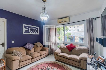 Sala de casa à venda com 5 quartos, 230m² em Ipanema, Porto Alegre