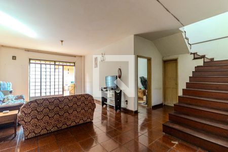 Casa à venda com 304m², 7 quartos e 4 vagasSala