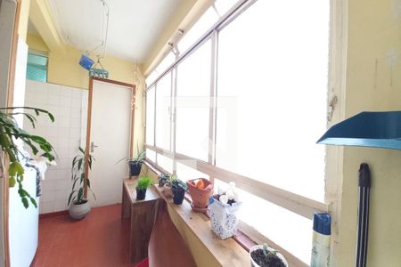 Apartamento à venda com 108m², 2 quartos e sem vaga Apartamento à venda com 108m², 2 quartos e sem vagaÁrea de Serviço