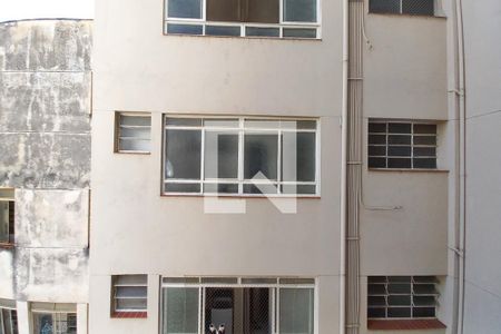 Apartamento à venda com 108m², 2 quartos e sem vaga Apartamento à venda com 108m², 2 quartos e sem vagaVista da Área de Serviço