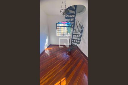 Quarto de casa à venda com 4 quartos, 170m² em Dona Clara, Belo Horizonte