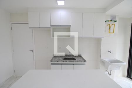 Sala / Cozinha de apartamento para alugar com 2 quartos, 43m² em Jardim São Paulo, São Paulo