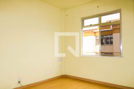 Sala de apartamento para alugar com 2 quartos, 55m² em Quintino Bocaiúva, Rio de Janeiro