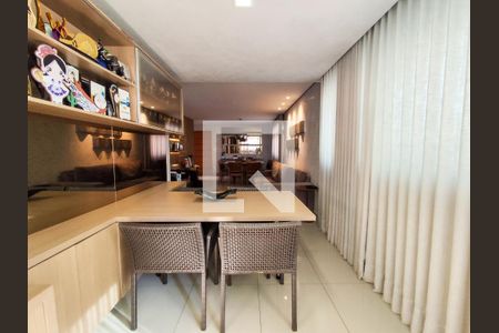 Sala de apartamento para alugar com 3 quartos, 120m² em Carmo, Belo Horizonte