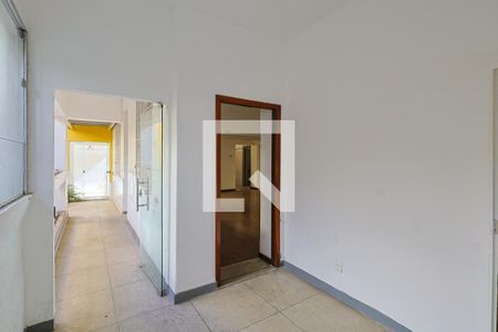 Varanda 1 de casa para alugar com 6 quartos, 360m² em Santa Efigênia , Belo Horizonte