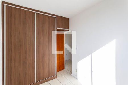 Quarto 1 de apartamento para alugar com 2 quartos, 42m² em São João Batista (venda Nova), Belo Horizonte