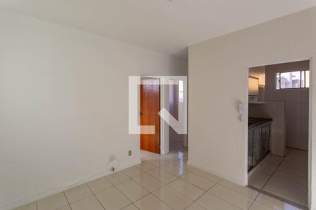 Sala de apartamento para alugar com 2 quartos, 42m² em São João Batista (venda Nova), Belo Horizonte