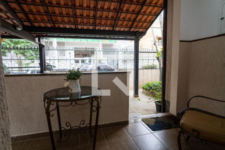 Varanda de casa à venda com 6 quartos, 139m² em Santa Rosa, Niterói