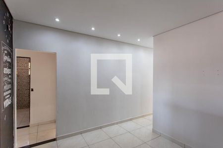 Sala de casa à venda com 4 quartos, 150m² em Floramar, Belo Horizonte