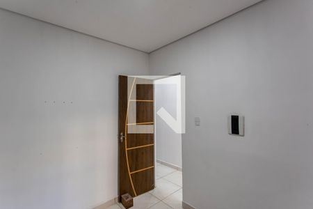 Quarto 2 de casa à venda com 4 quartos, 150m² em Floramar, Belo Horizonte