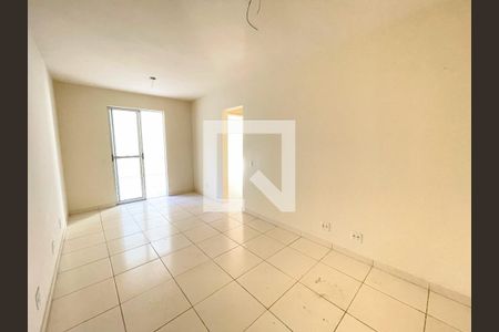 Sala de apartamento à venda com 2 quartos, 64m² em João Pinheiro, Belo Horizonte