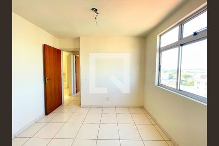 Quarto de apartamento à venda com 2 quartos, 108m² em João Pinheiro, Belo Horizonte