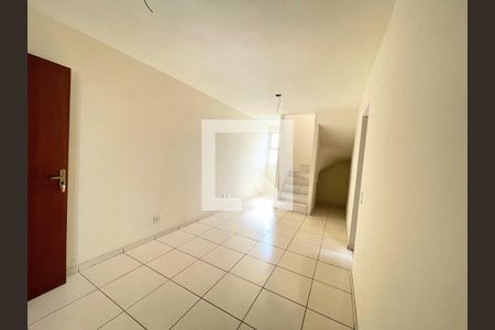 Sala de apartamento à venda com 2 quartos, 108m² em João Pinheiro, Belo Horizonte