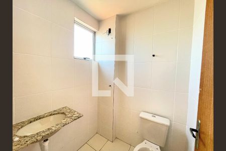 Banheiro suíte de apartamento à venda com 2 quartos, 108m² em João Pinheiro, Belo Horizonte