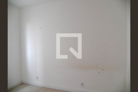 Quarto 2 de apartamento para alugar com 2 quartos, 41m² em Vila Zat, São Paulo