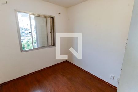 Quarto 1 de apartamento para alugar com 2 quartos, 64m² em Jardim Namba, São Paulo